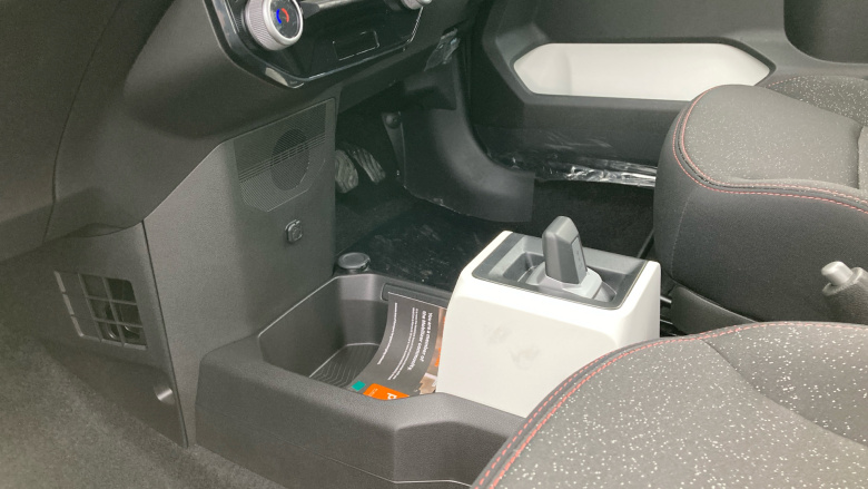 Dacia Spring 27kWh Expression 65 48kW 5dr Auto Electric Hatchback